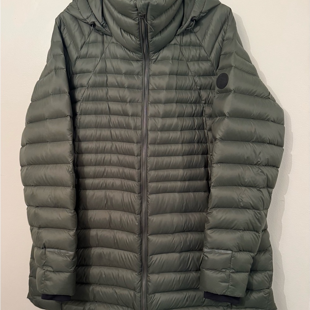 L.L. Bean Women's Down Jacket /Coat- Army Green ~ Like New Condition ~3X